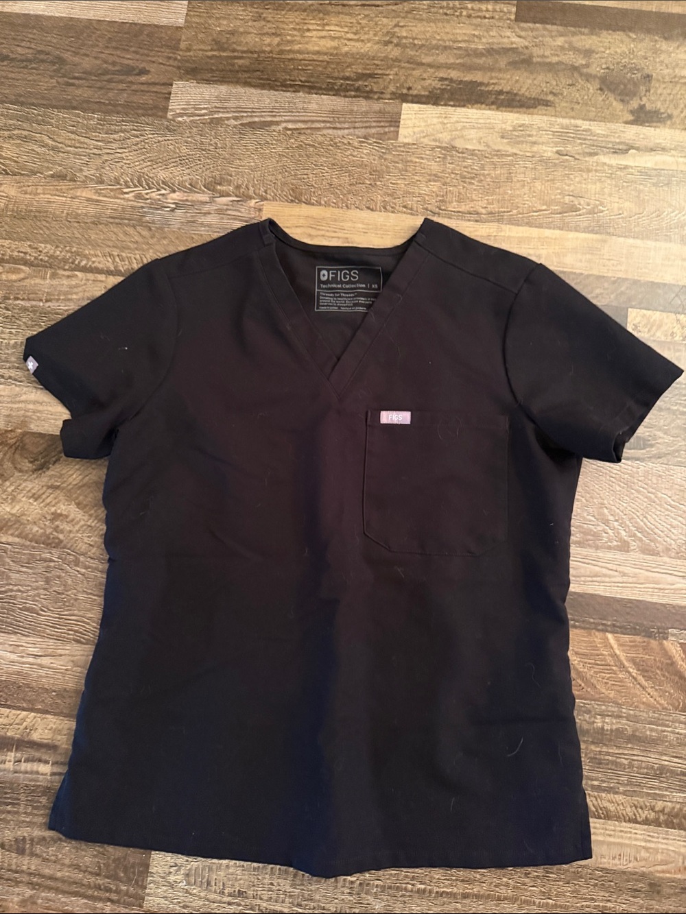 Figs Black Short Sleeve V-Neck Scrub Top